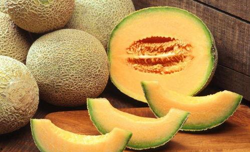 吃哈密瓜变成小猪,一食成猪的奇幻之旅