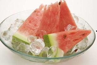 夏天吃冰瓜坏处,揭秘吃冰瓜的潜在坏处